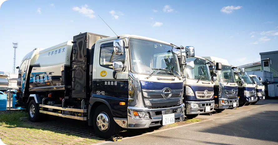 福島興業のゴミ回収車
